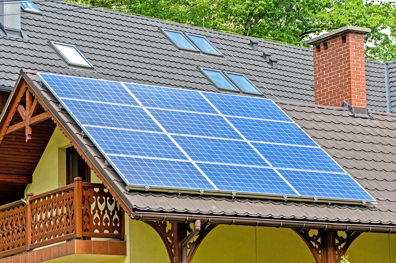 Solární panely na střeše umí divy, proč je ještě nemáte?