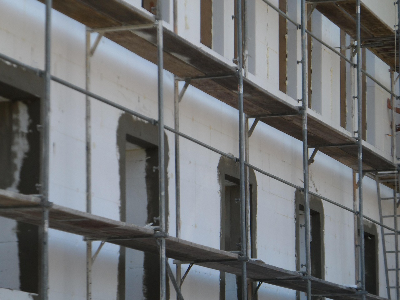 Moderní zateplovací systémy jako základ úsporného bydlení